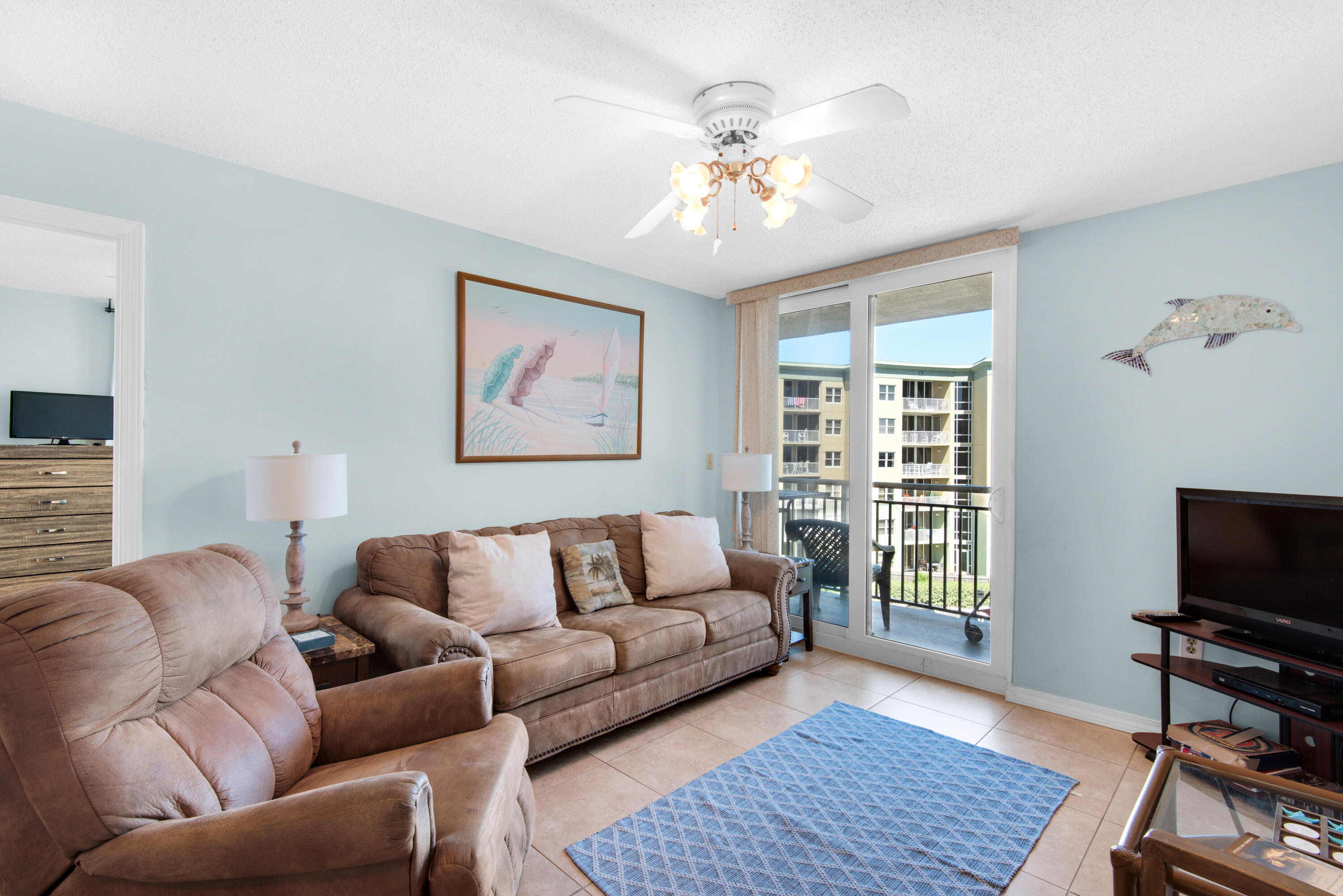 NAUTILUS CONDO - Residential