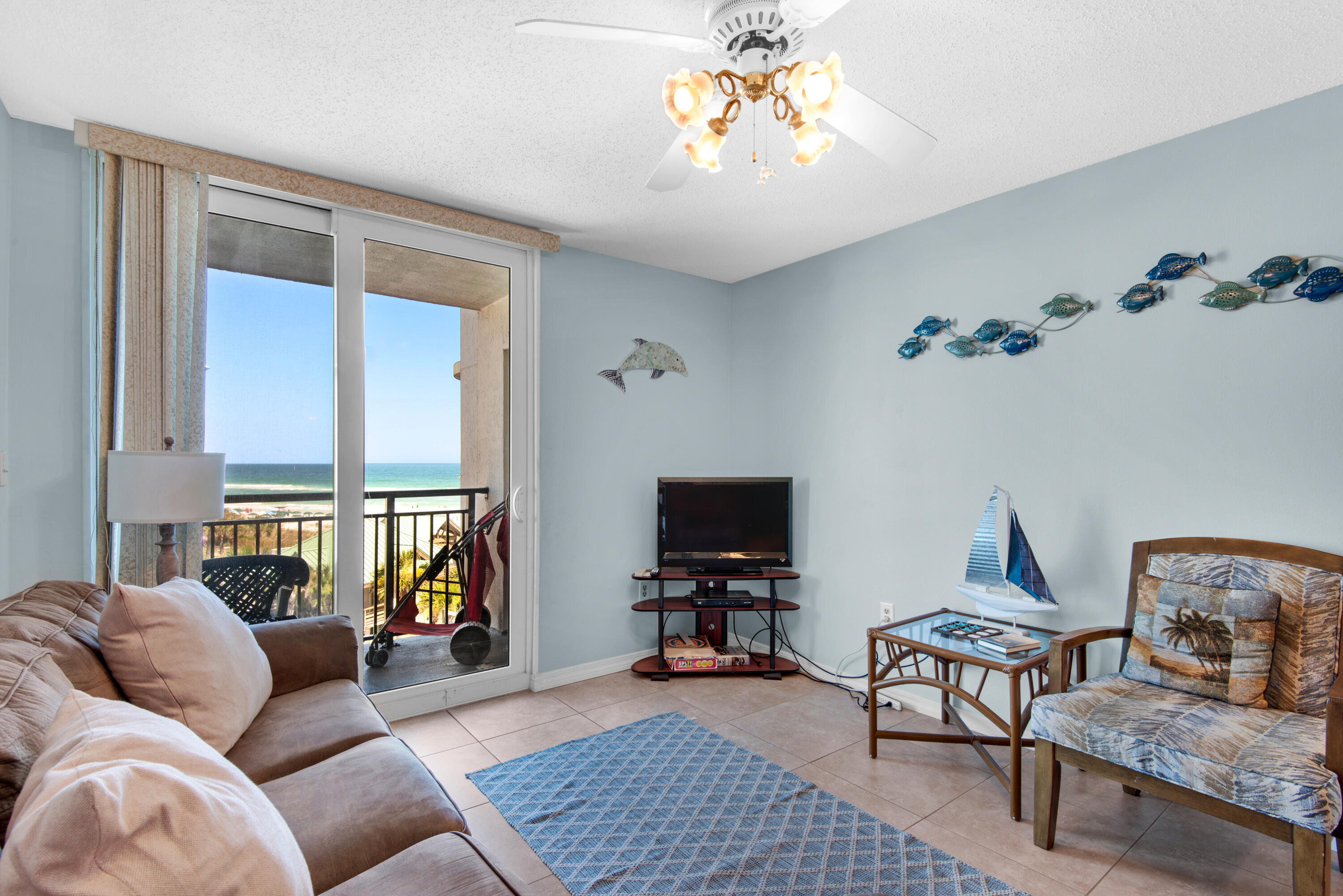 NAUTILUS CONDO - Residential