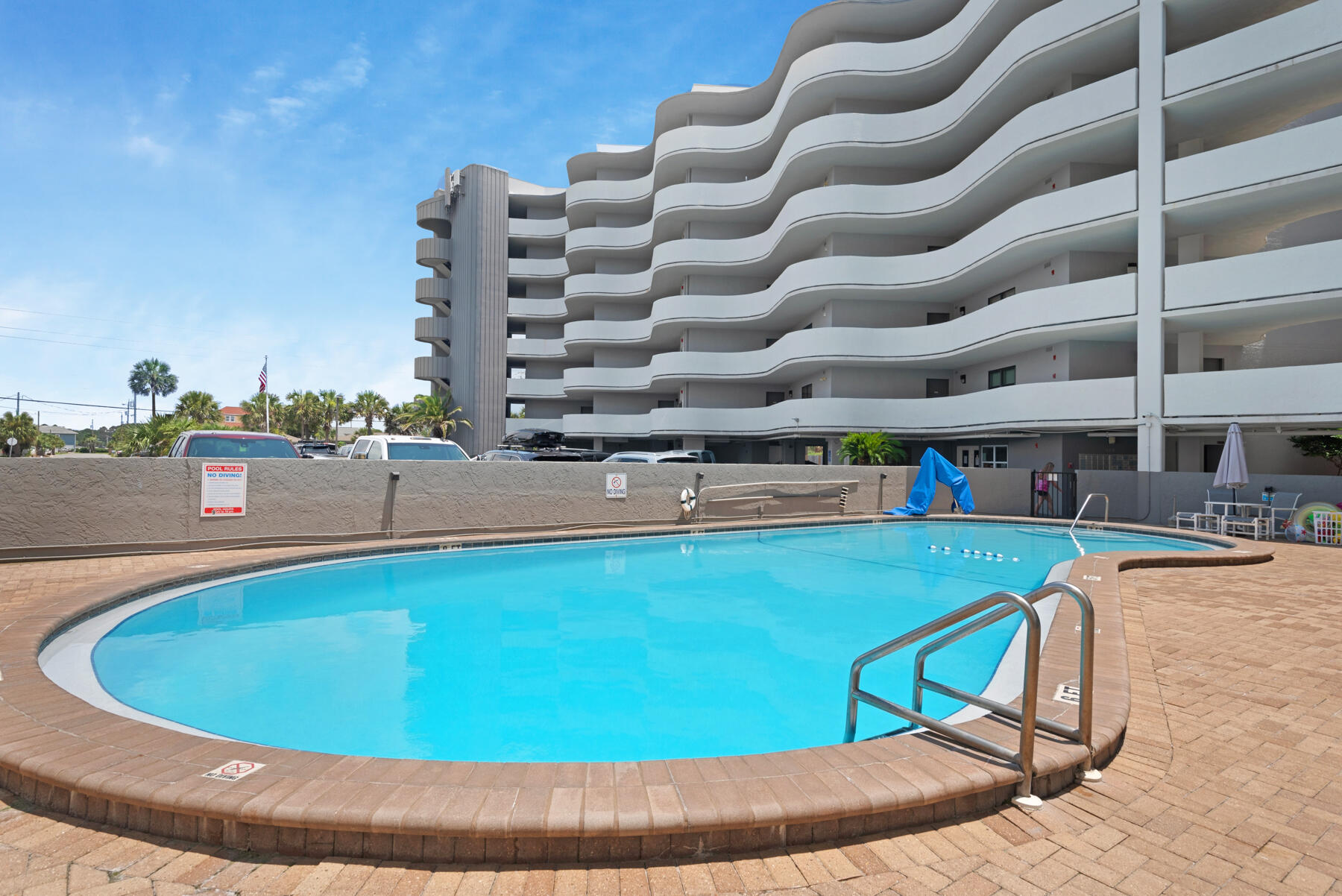 NAUTILUS CONDO - Residential