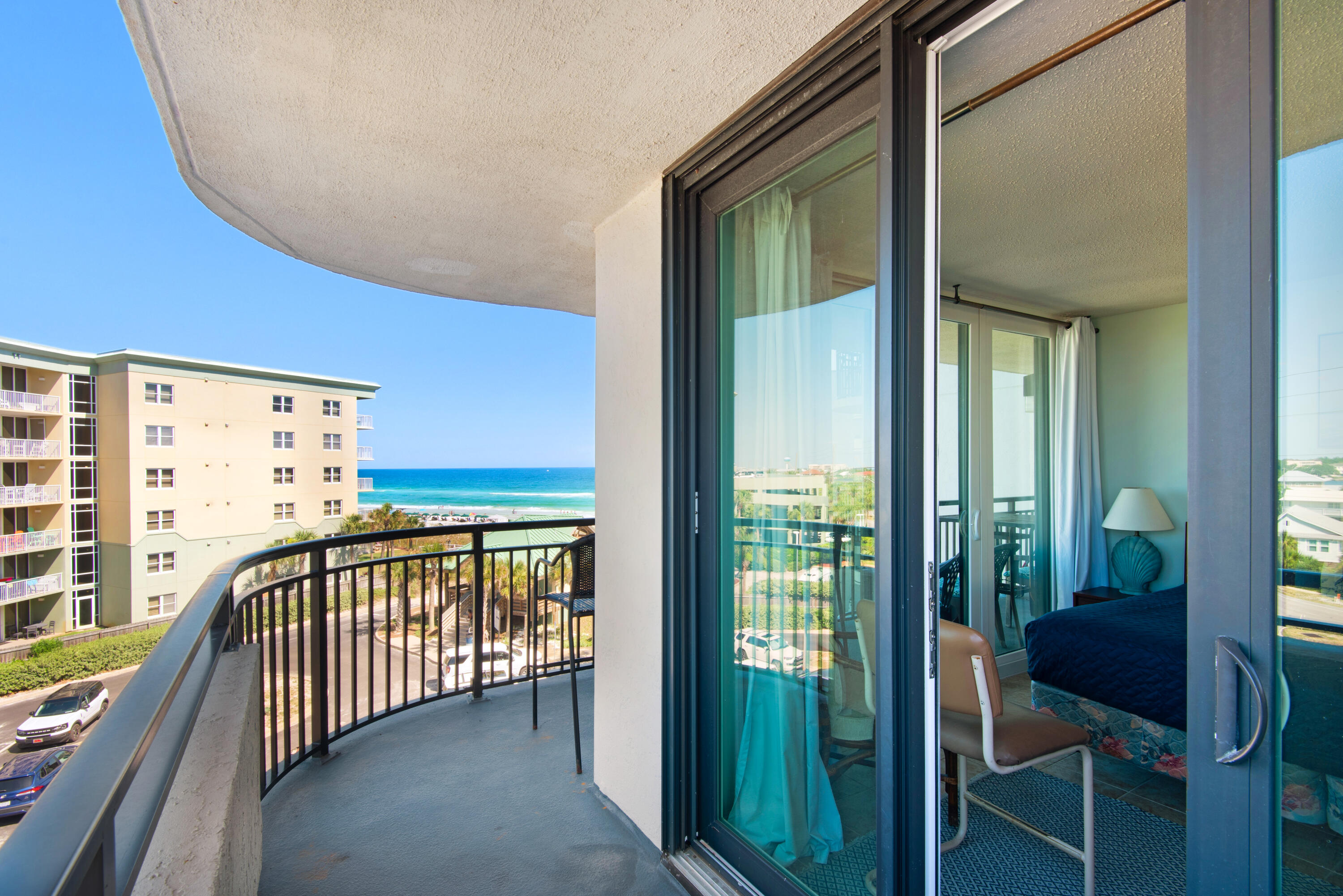 NAUTILUS CONDO - Residential