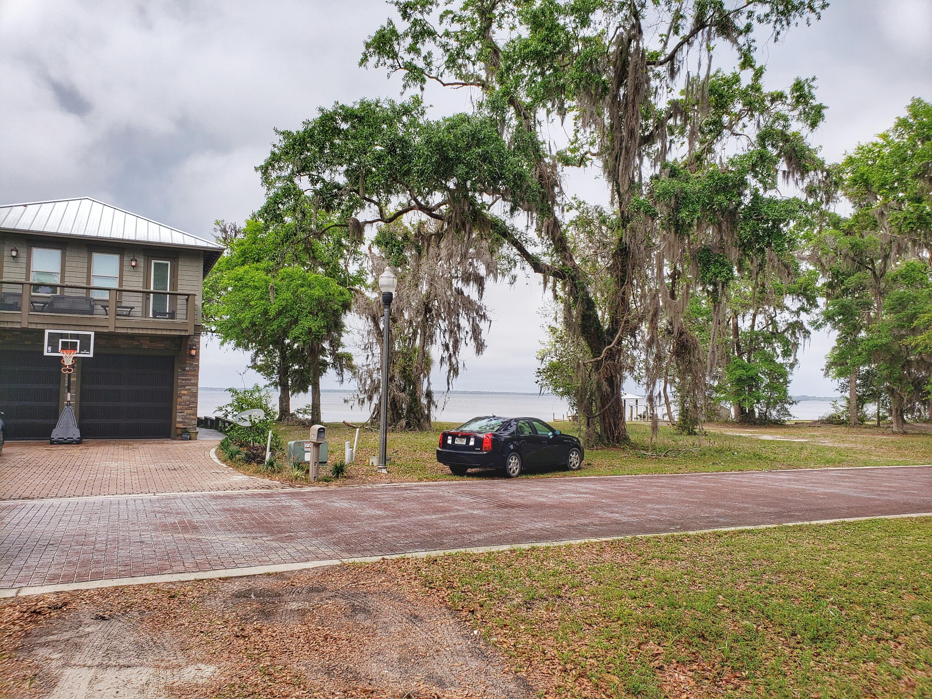 GRAYTON BAYOU - Land