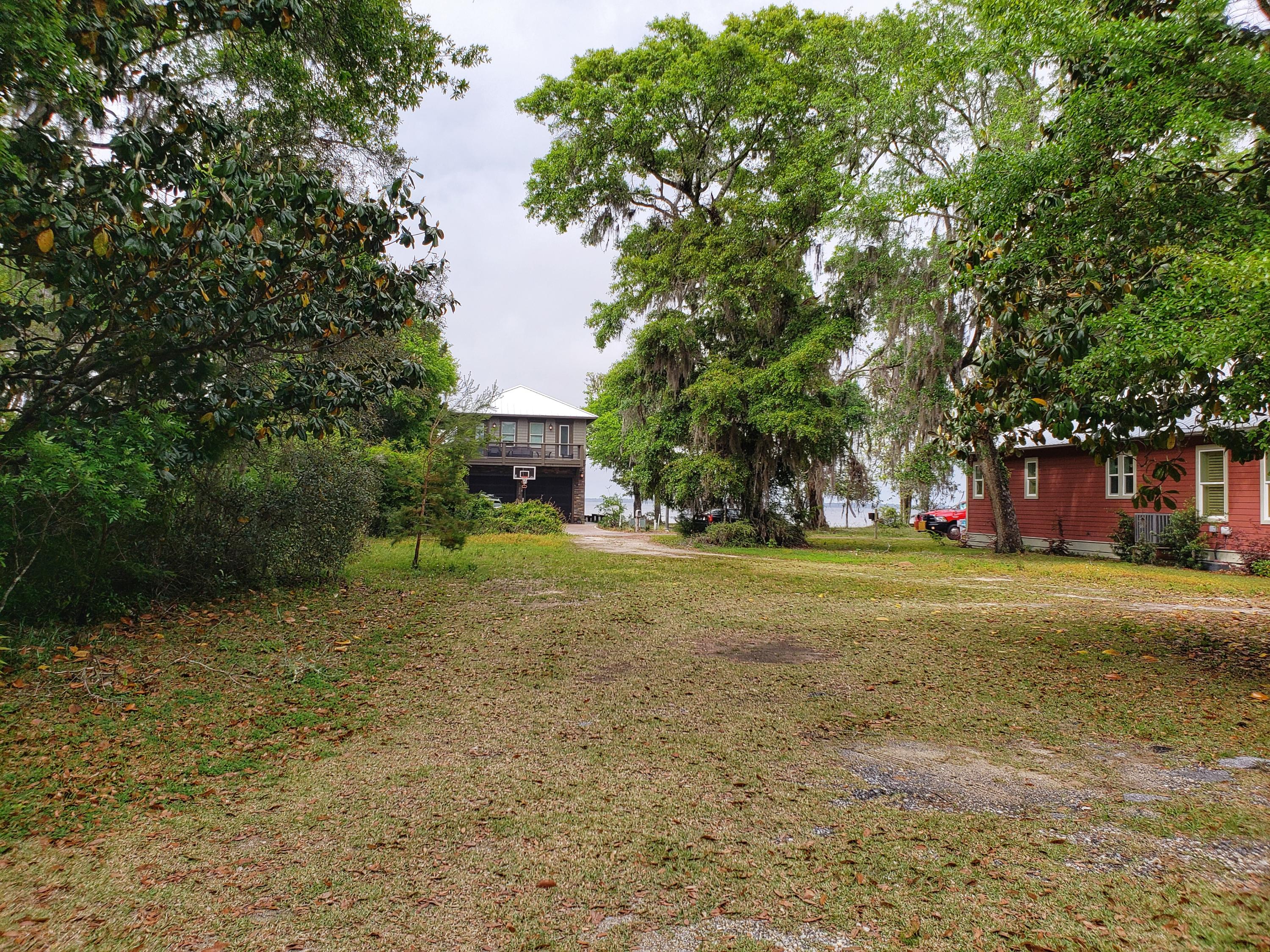 GRAYTON BAYOU - Land