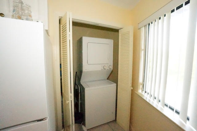 CRYSTAL VILLAGE 2 CONDO PH 3 - Residential Lease