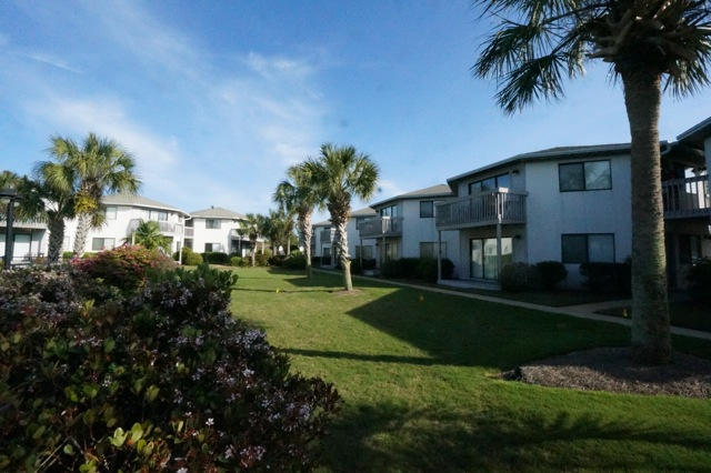 CRYSTAL VILLAGE 2 CONDO PH 3 - Residential Lease