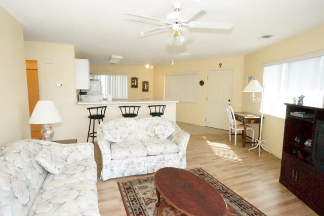 CRYSTAL VILLAGE 2 CONDO PH 3 - Residential Lease
