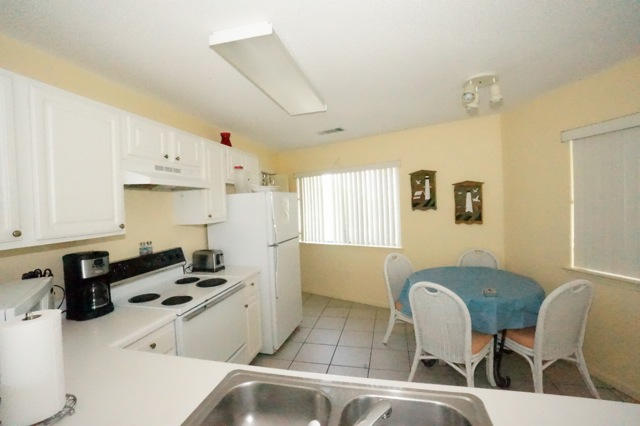 CRYSTAL VILLAGE 2 CONDO PH 3 - Residential Lease