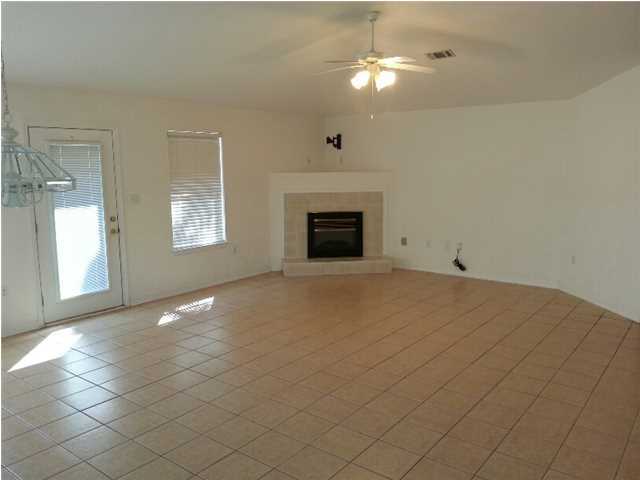EMERALD LAKES PH 1 - Residential Lease