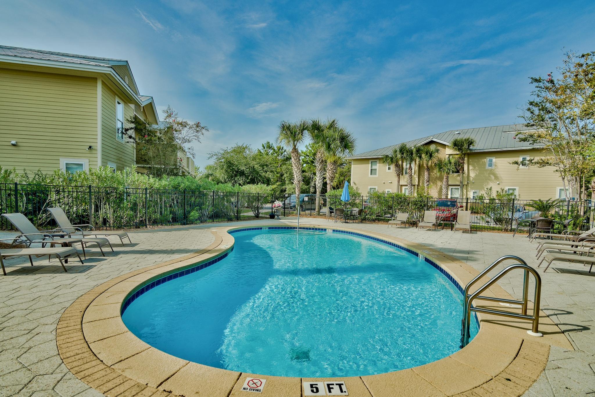 TOPSAIL VILLAGE - Residential