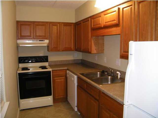 CEDARS CONDO - Residential Lease