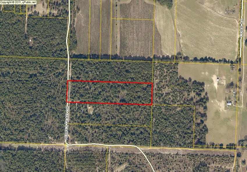 REDUCED TO SELL! 10 acres of Agriculture property off the beaten path in great location. Property appraiser list as timberland but current owner has never cut the timber.