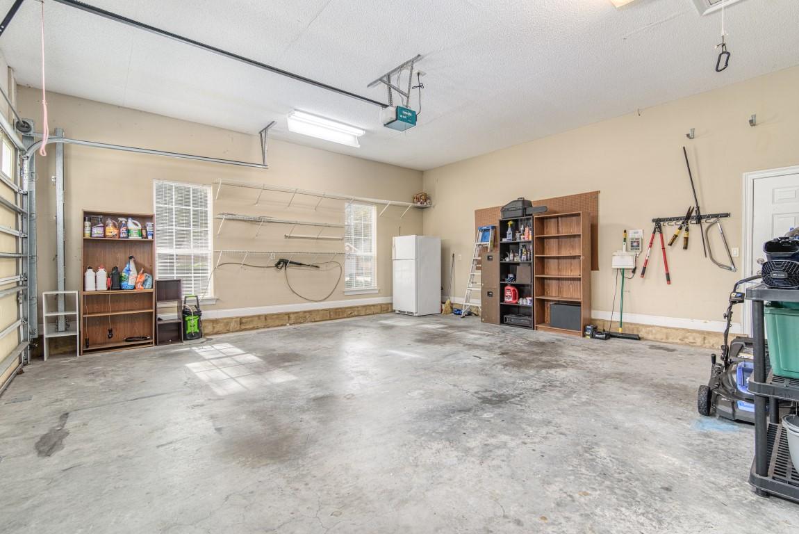 JUNIPER CREEK ESTATES - Residential Lease