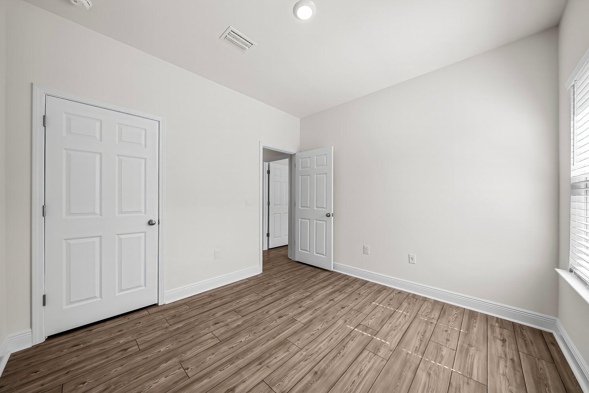 HAMMOCK BAY - Residential Lease