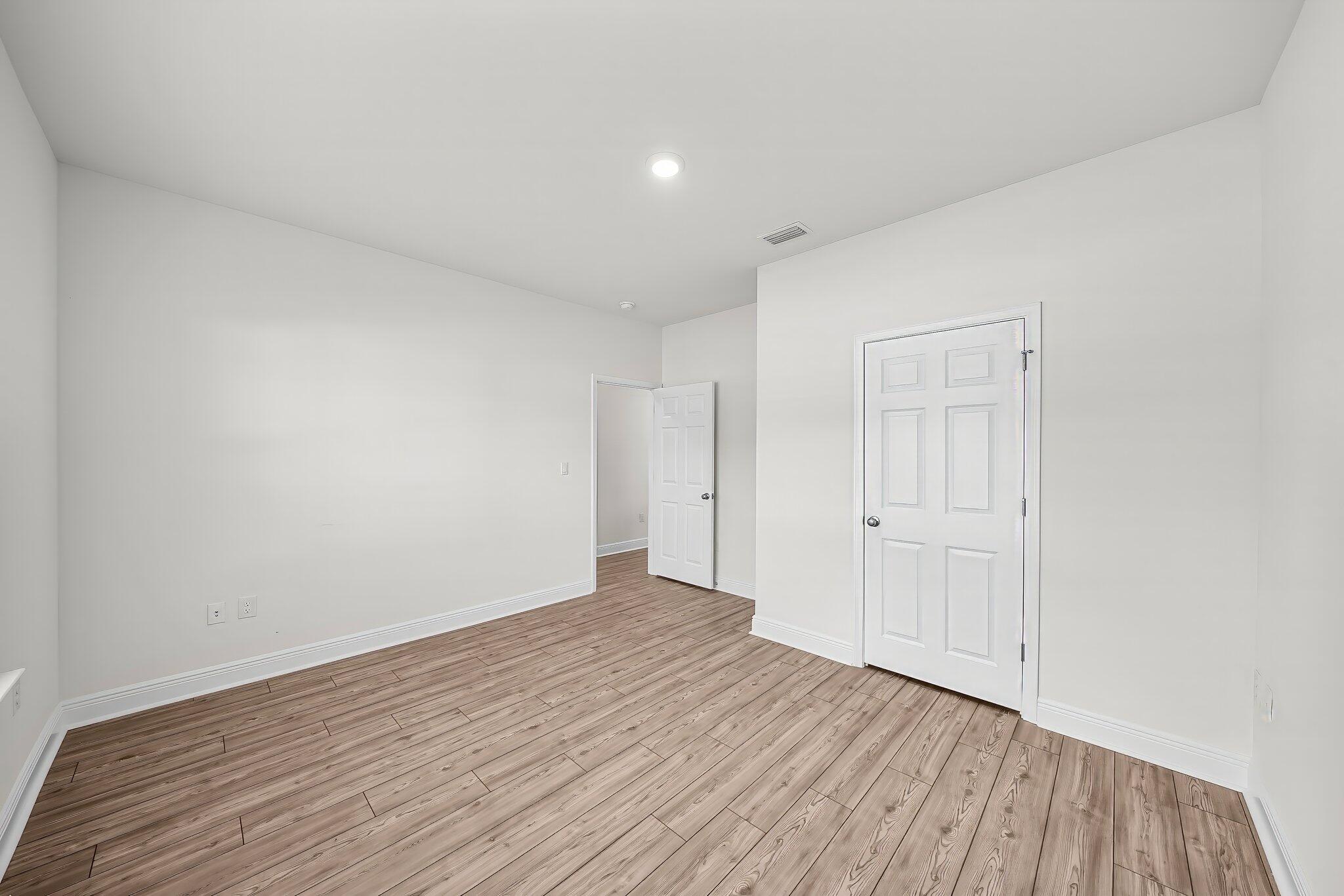 HAMMOCK BAY - Residential Lease