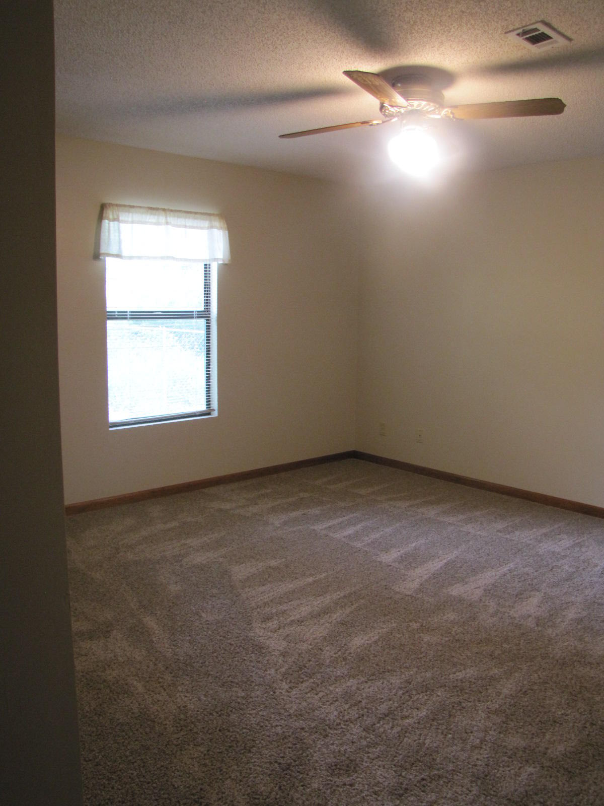 LAKEWOOD S/D - Residential Lease