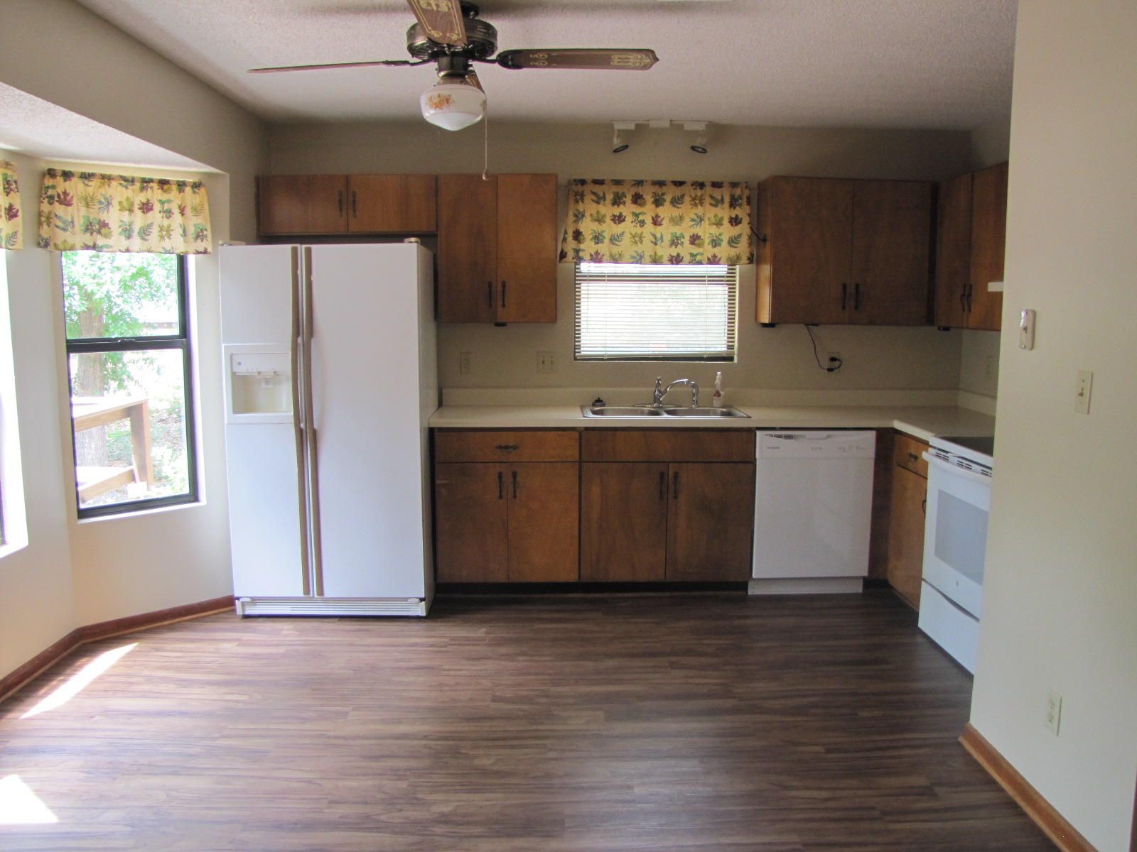 LAKEWOOD S/D - Residential Lease