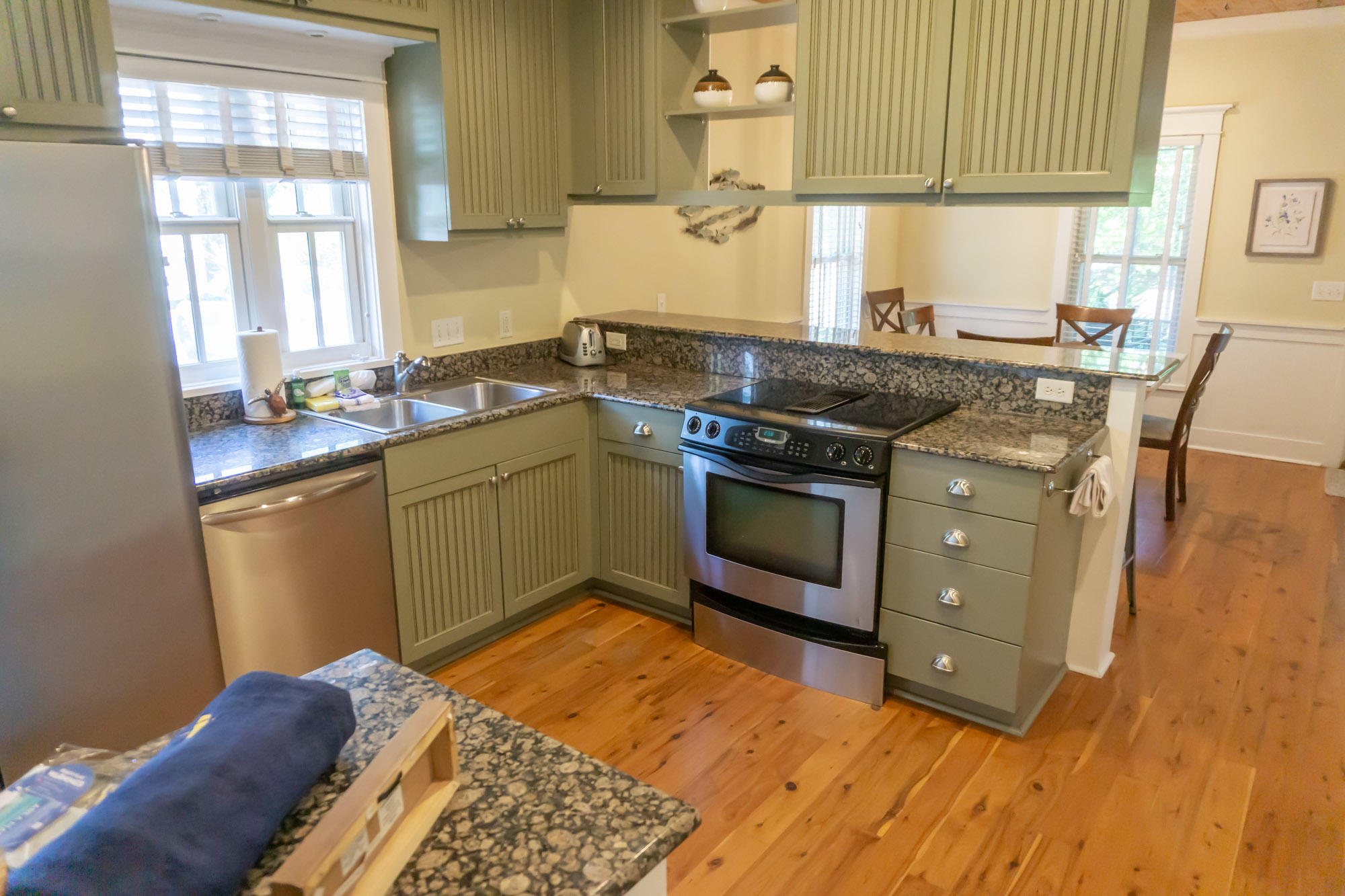 MAGNOLIA COTTAGES BY THE SEA - Residential