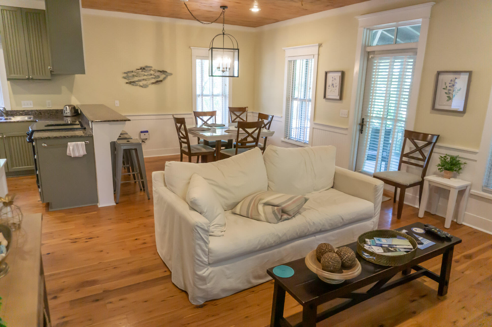 MAGNOLIA COTTAGES BY THE SEA - Residential