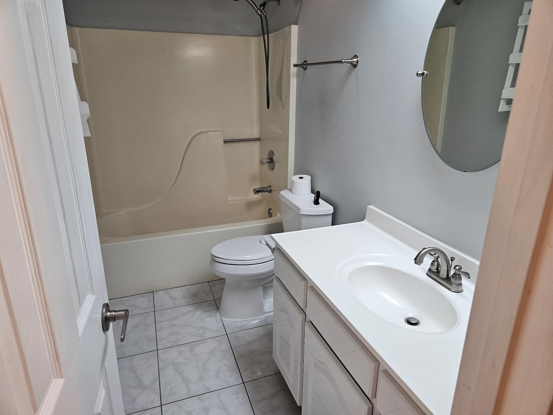 PARKWOOD ESTATES PH 1 BLUEWATER BAY - Residential Lease