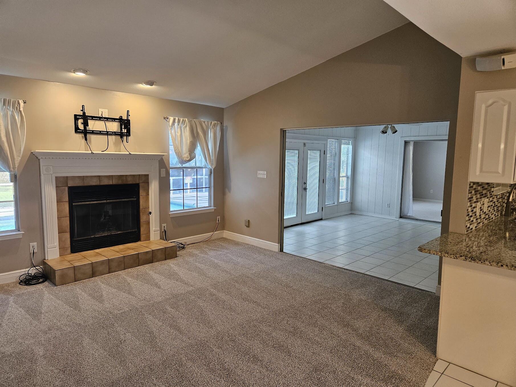 PARKWOOD ESTATES PH 1 BLUEWATER BAY - Residential Lease