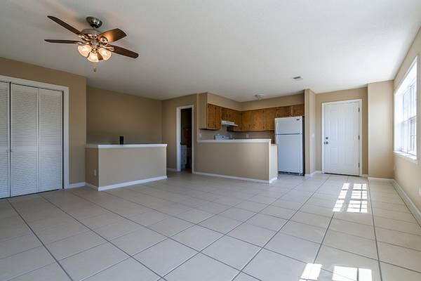 REIDS UNREC - Residential Lease