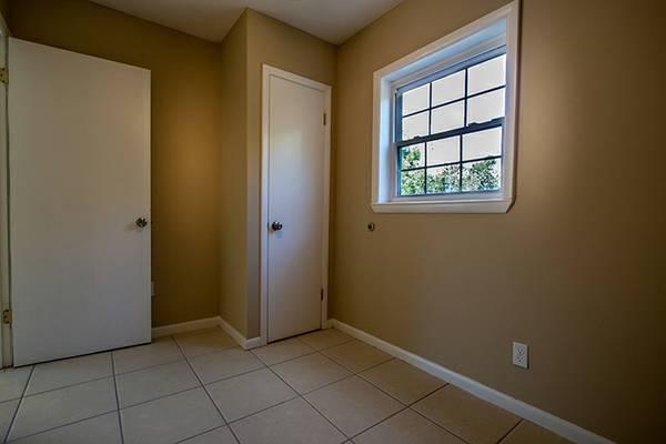 REIDS UNREC - Residential Lease