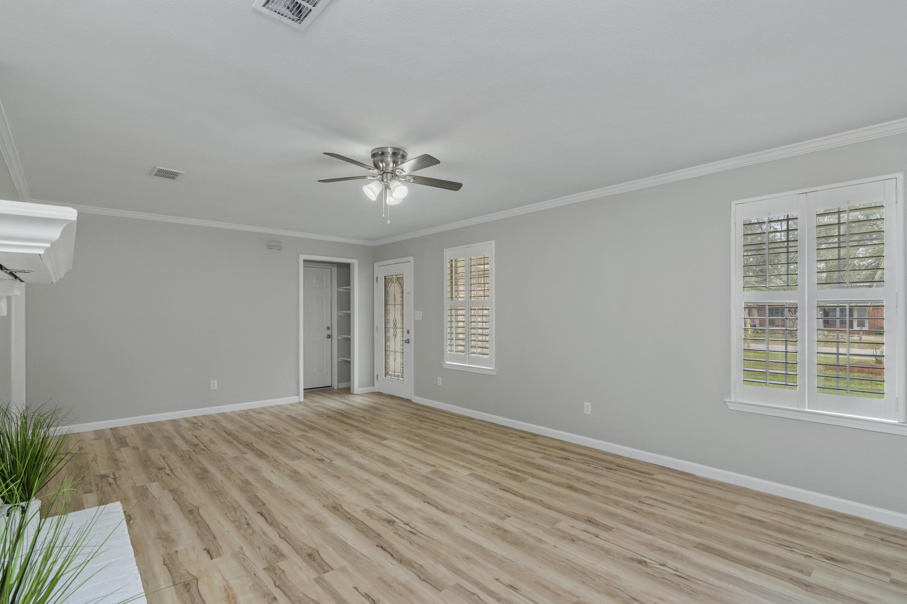 COUNTRY BREEZE ESTATES - Residential