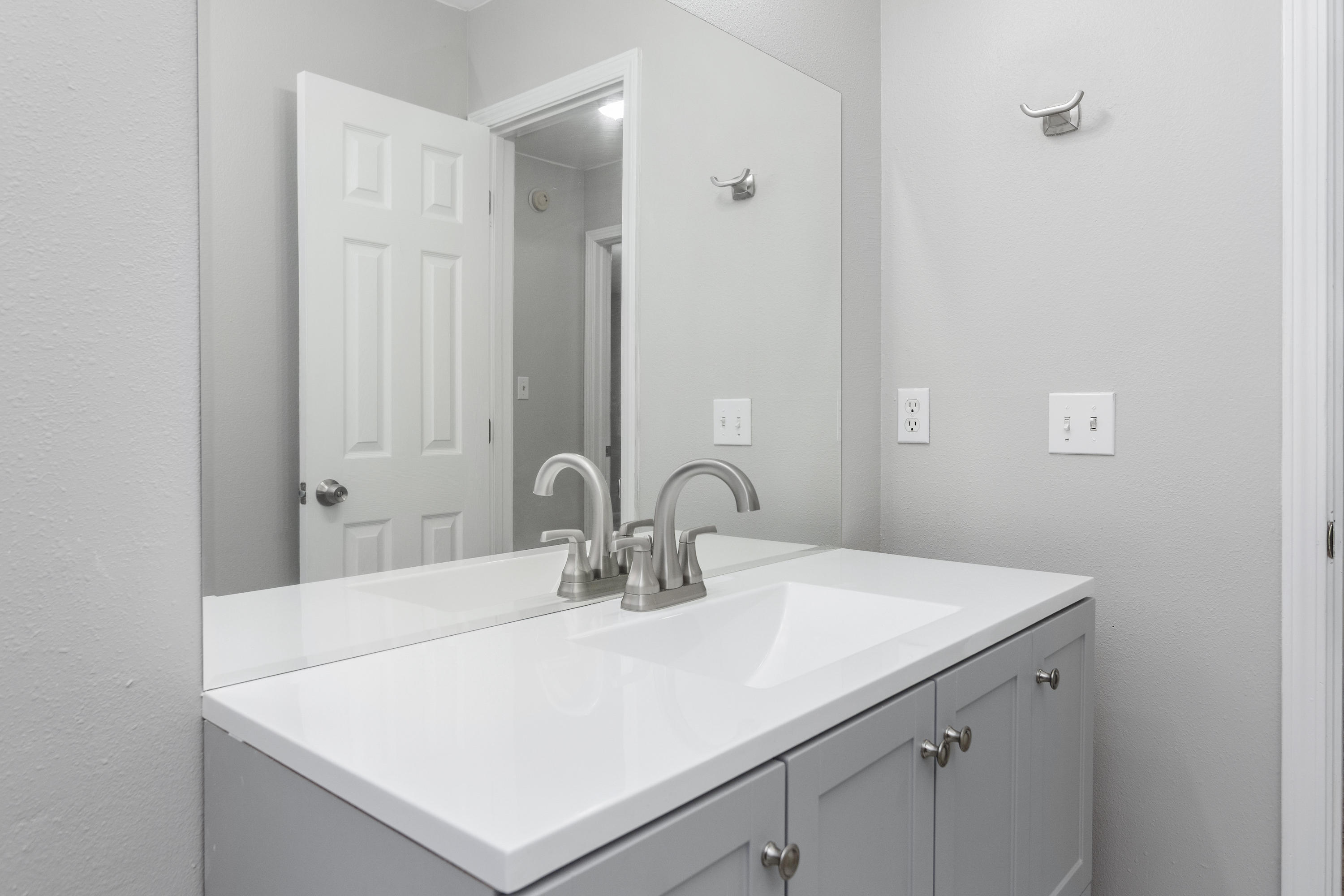 COUNTRY BREEZE ESTATES - Residential