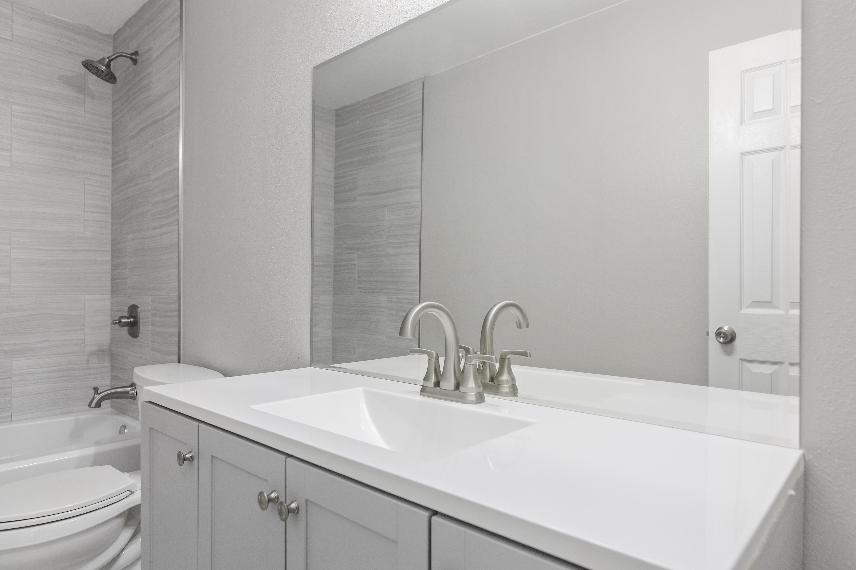 COUNTRY BREEZE ESTATES - Residential