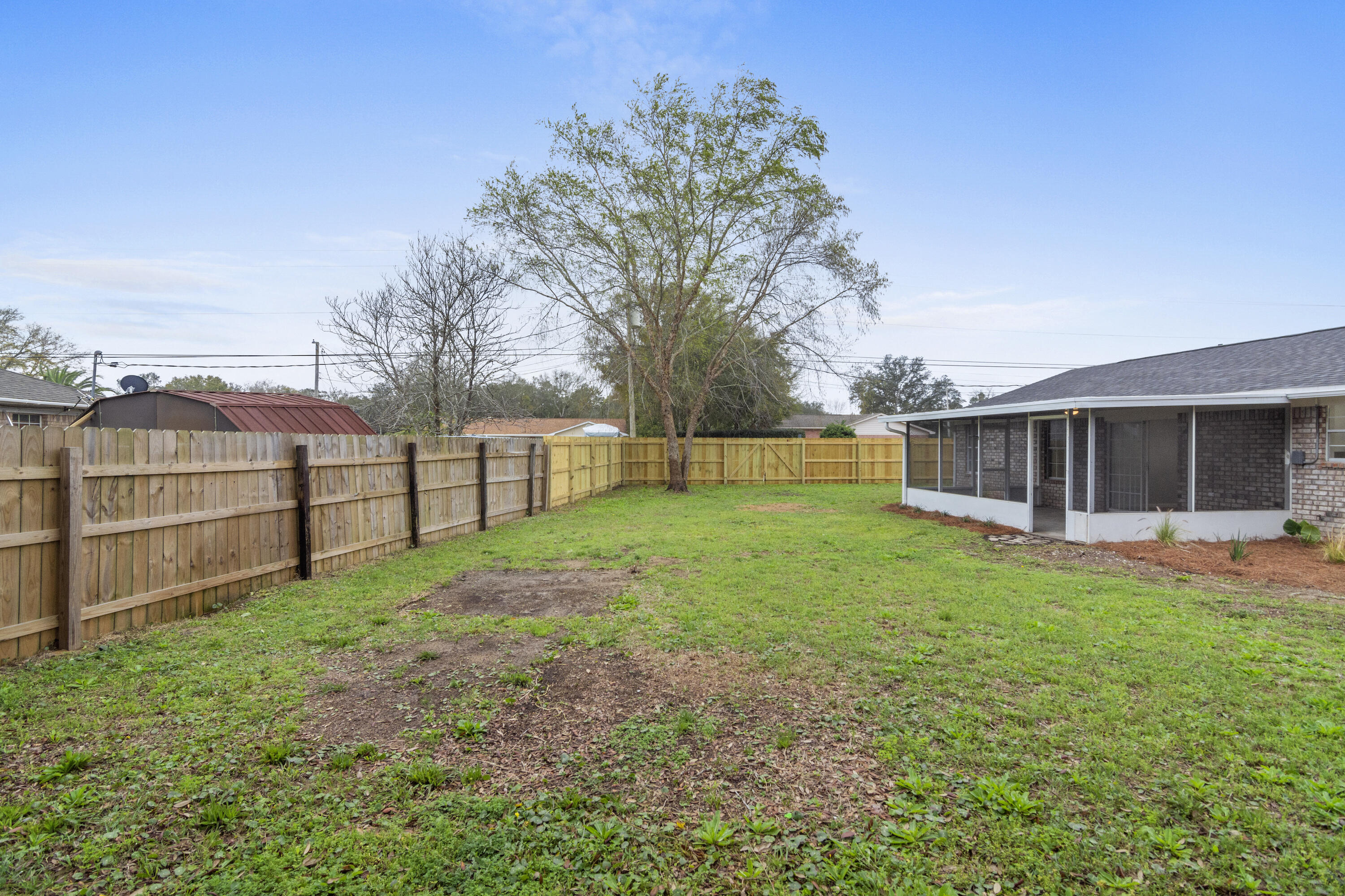 COUNTRY BREEZE ESTATES - Residential