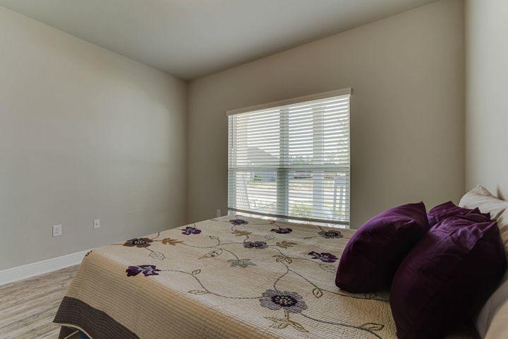 HAMMOCK BAY - FIREFLY - Residential Lease