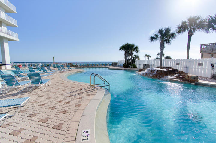 MAJESTIC BEACH TOWERS II - Residential