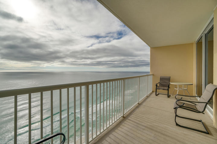 MAJESTIC BEACH TOWERS II - Residential