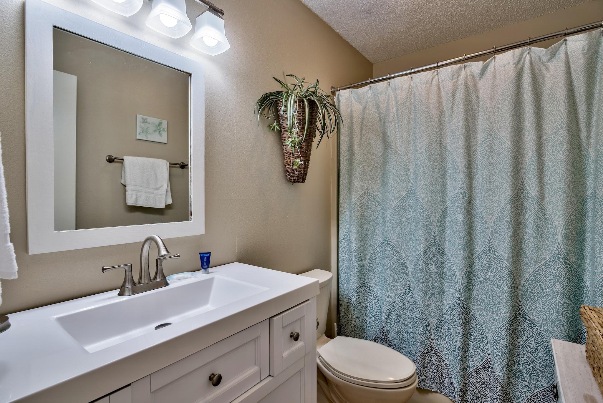 BEACHWOOD VILLAS CONDO - Residential