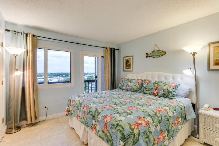PINNACLE PORT - Residential