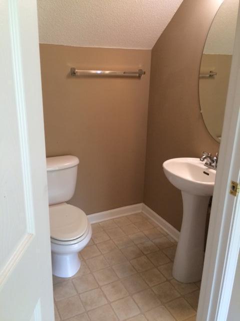 ROLLING PINES - Residential Lease