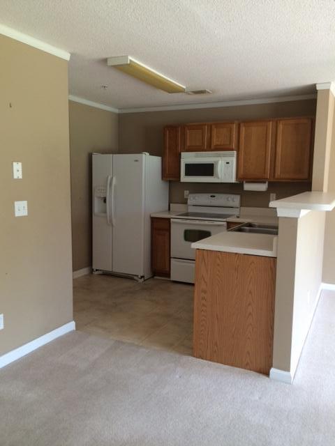 ROLLING PINES - Residential Lease