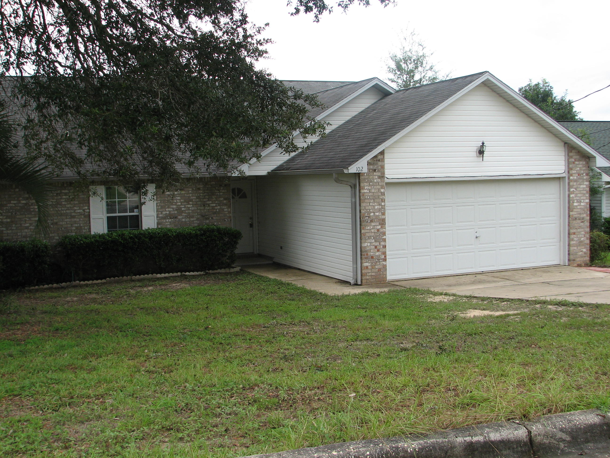 PARK PLACE 5 - Residential Lease
