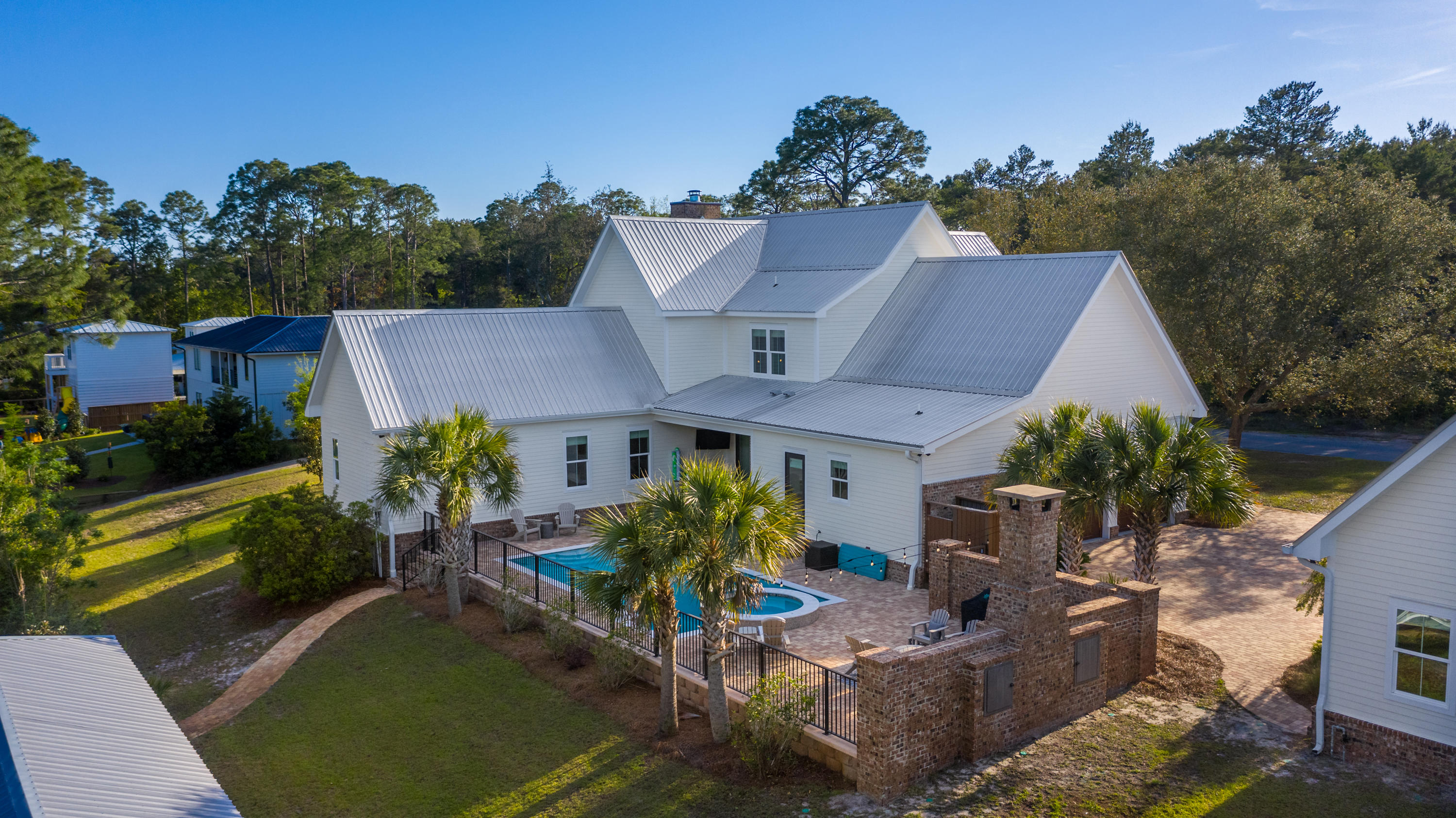 DAUGHETTES AMENDED - Residential