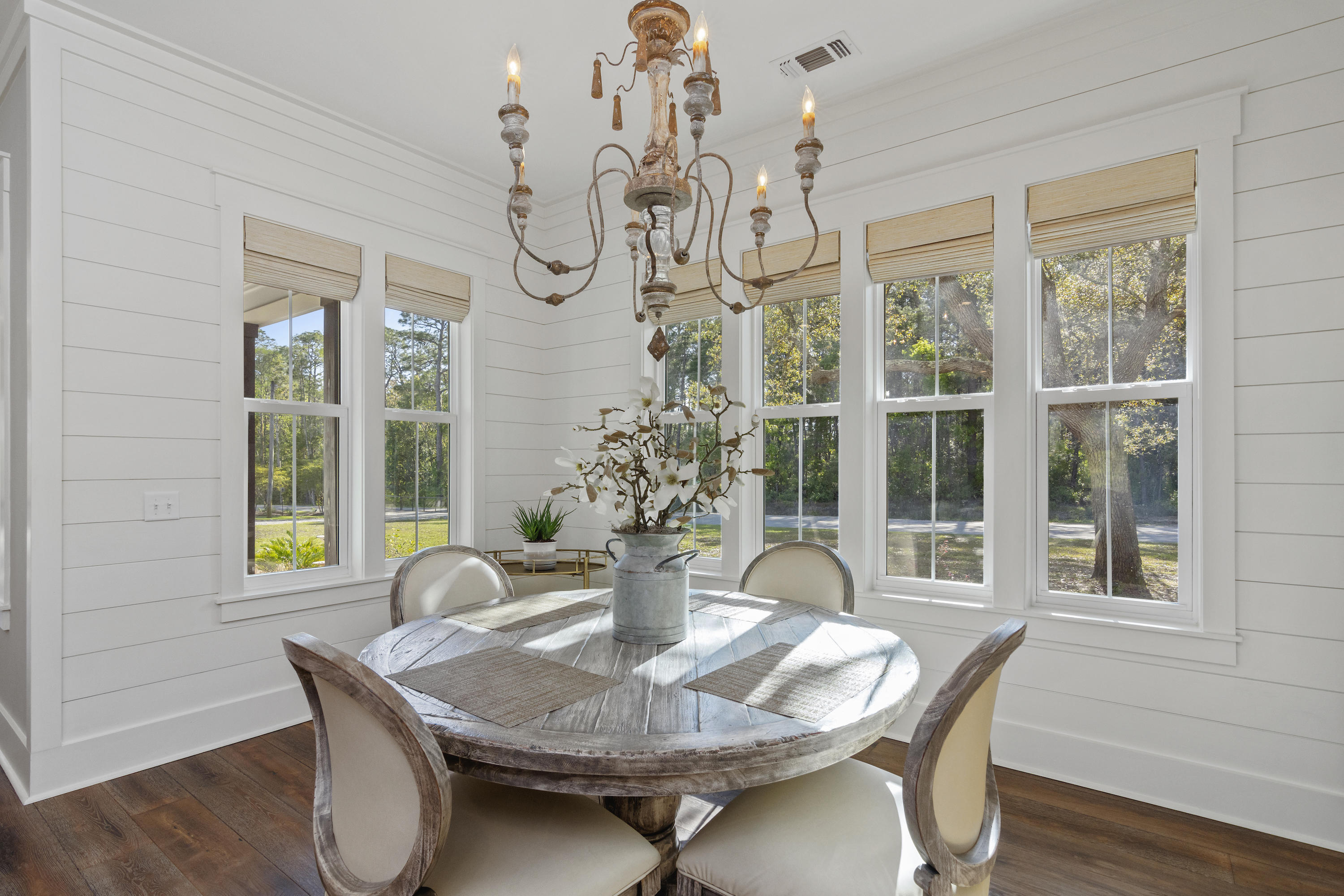 DAUGHETTES AMENDED - Residential