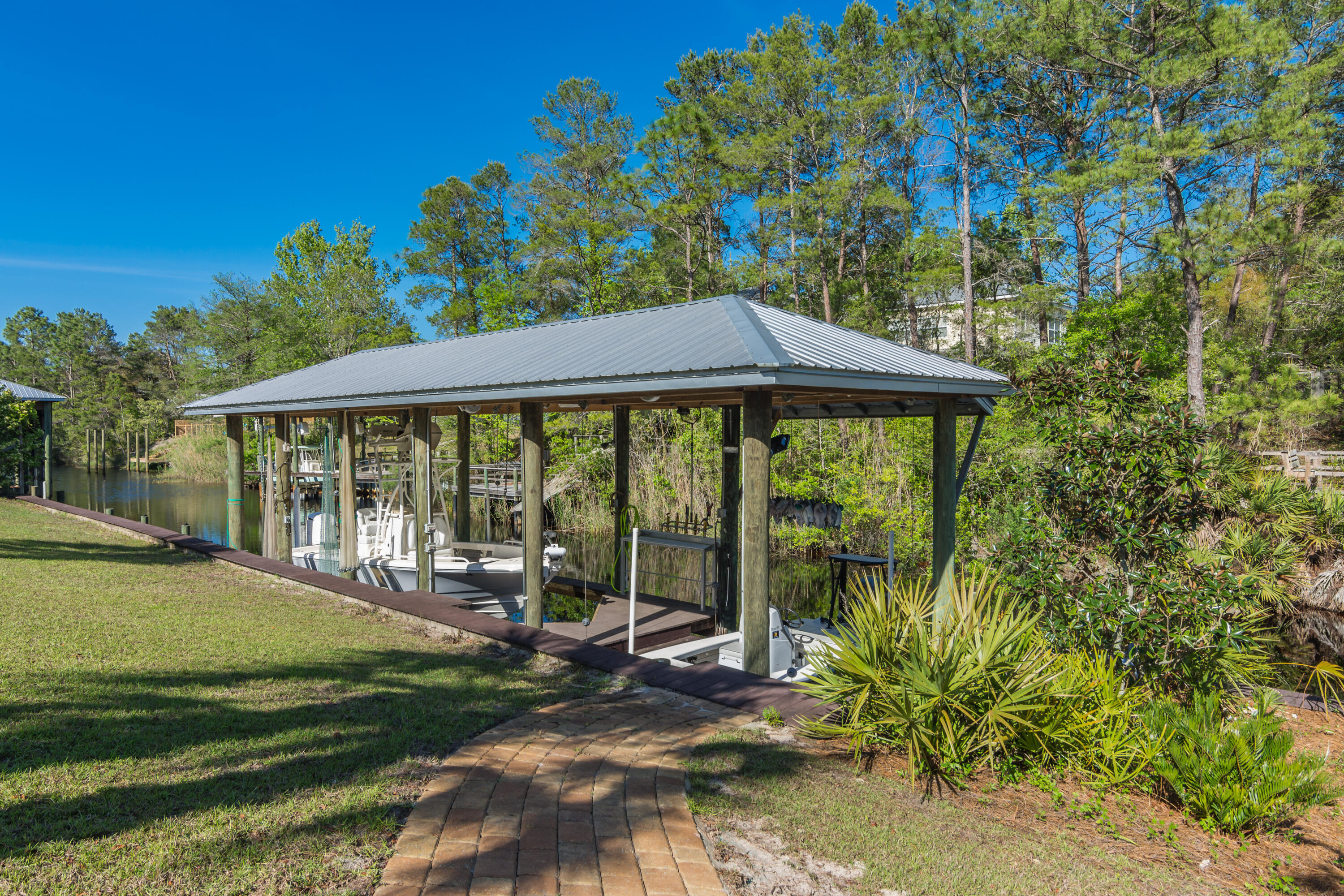 DAUGHETTES AMENDED - Residential
