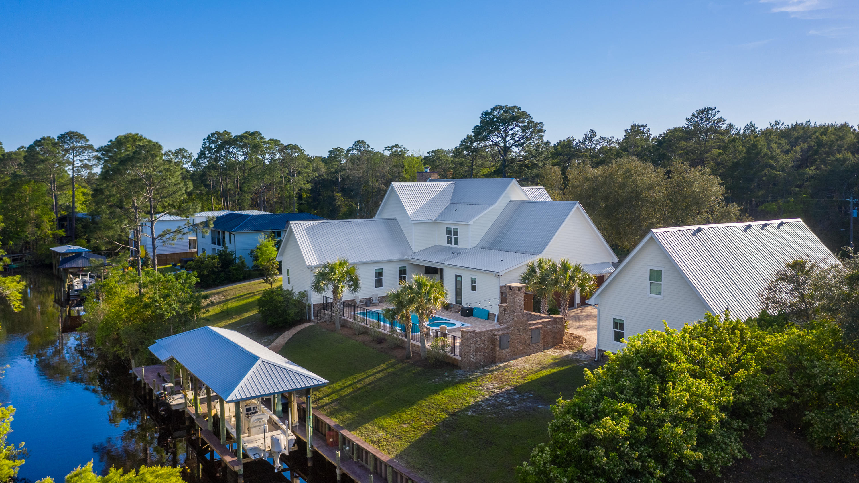 DAUGHETTES AMENDED - Residential