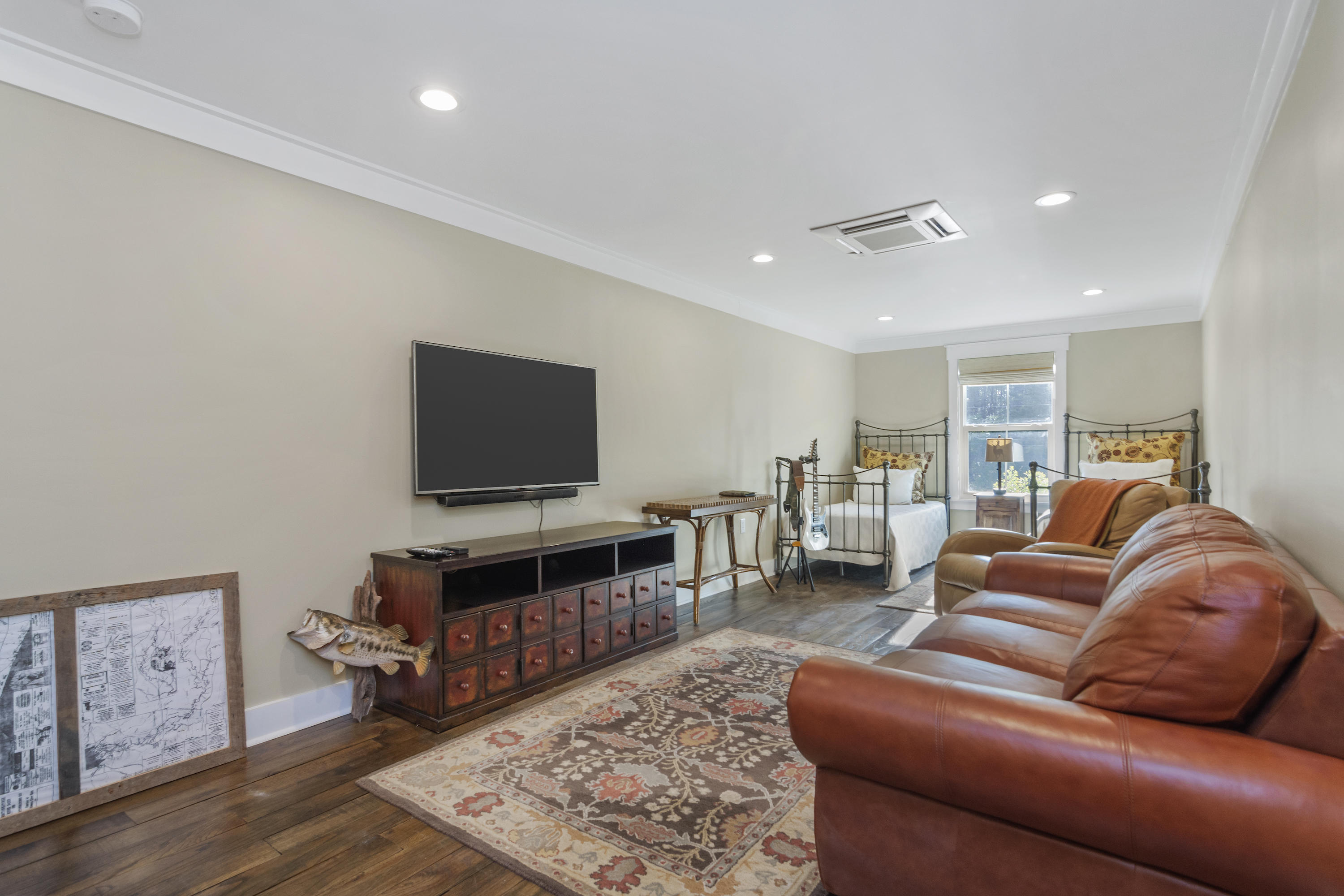 DAUGHETTES AMENDED - Residential