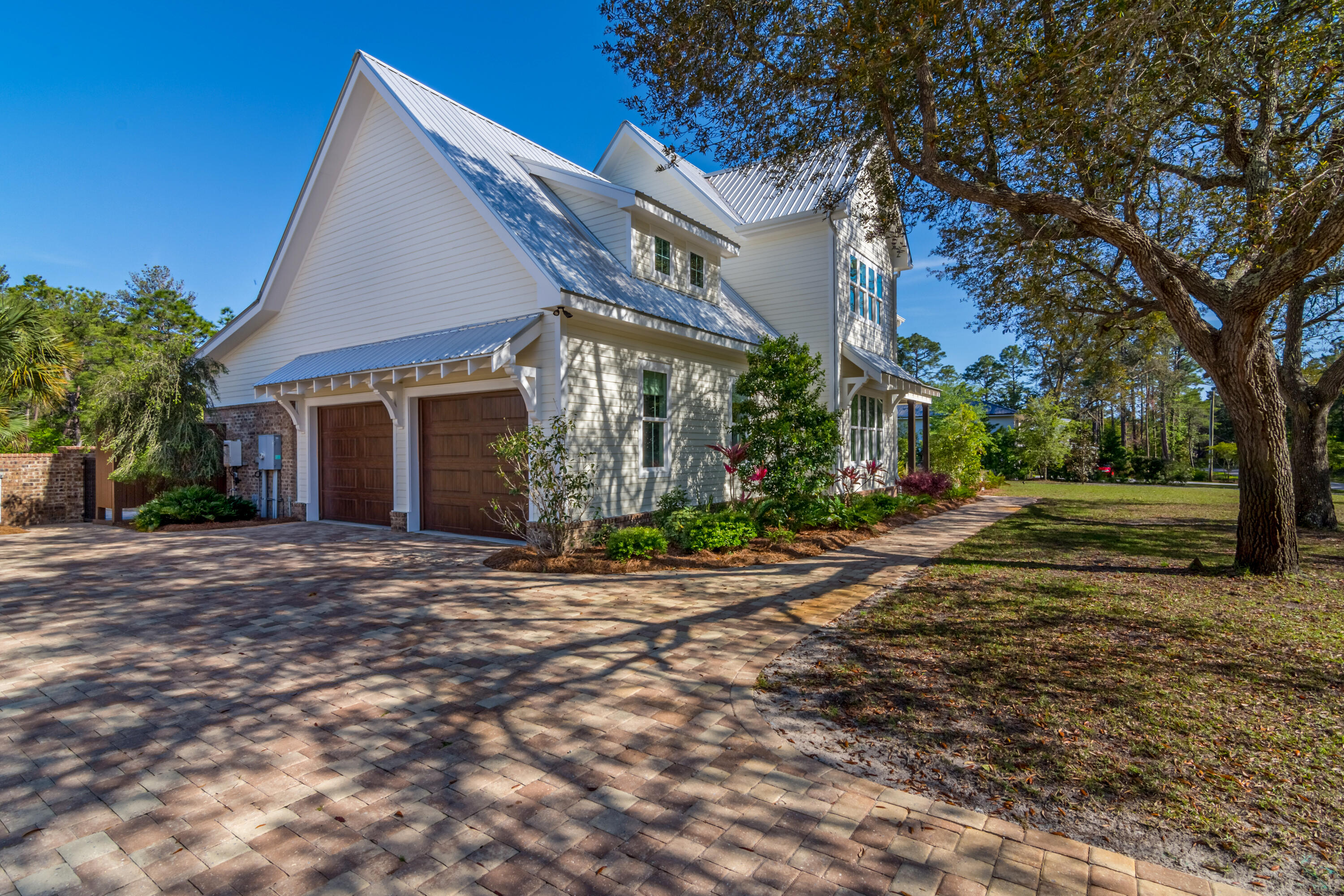 DAUGHETTES AMENDED - Residential