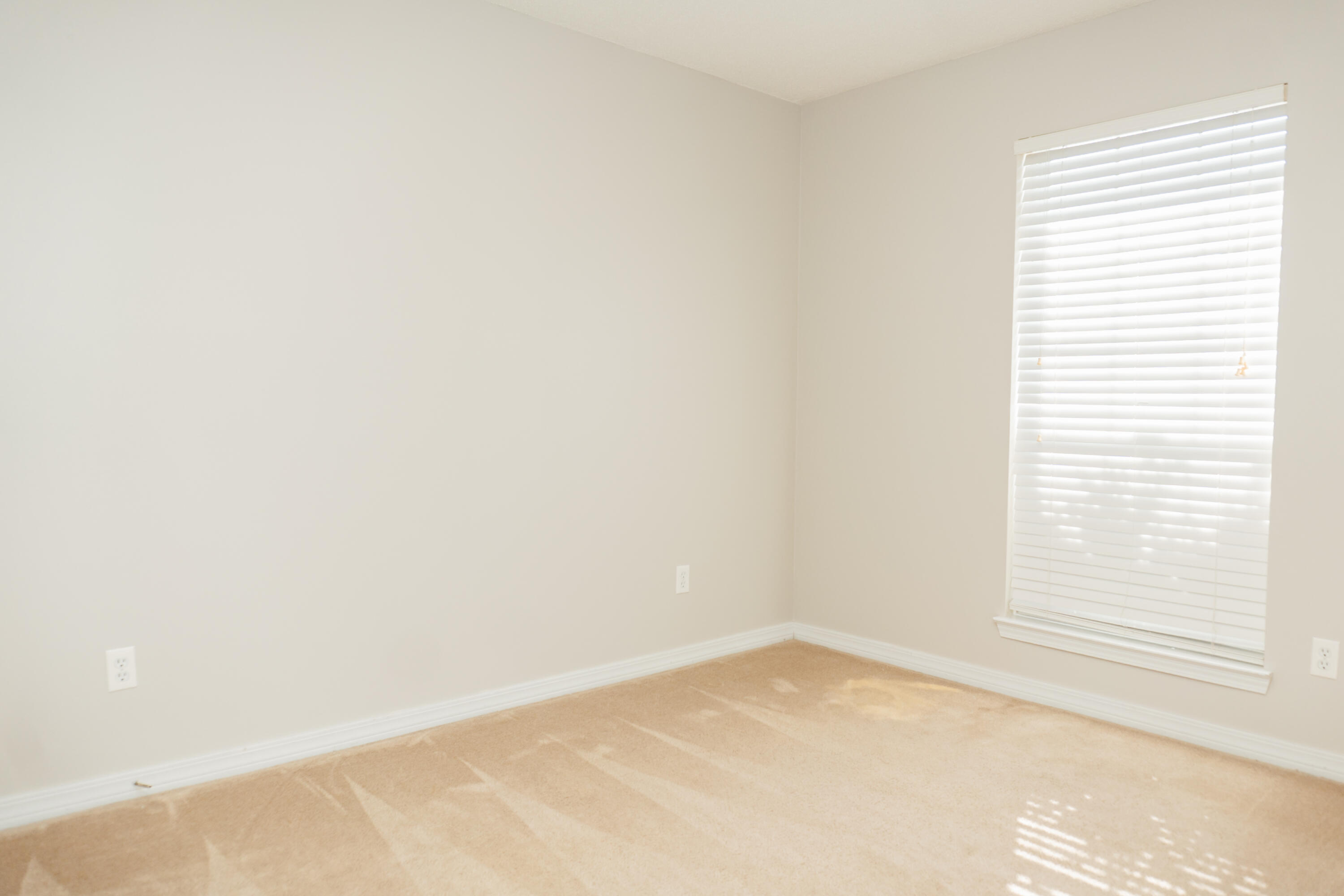 COUNTRYVIEW ESTATES 10TH ADDN - Residential Lease