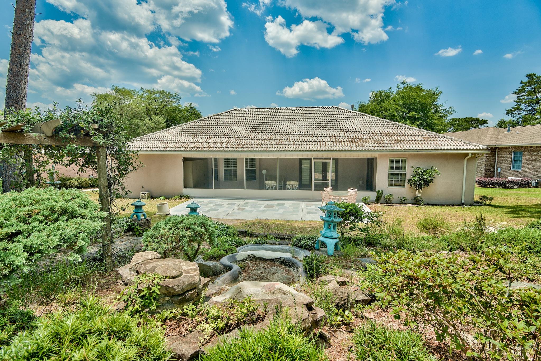 ROCKY BAYOU COUNTRY CLUB ESTATES 9 - Residential