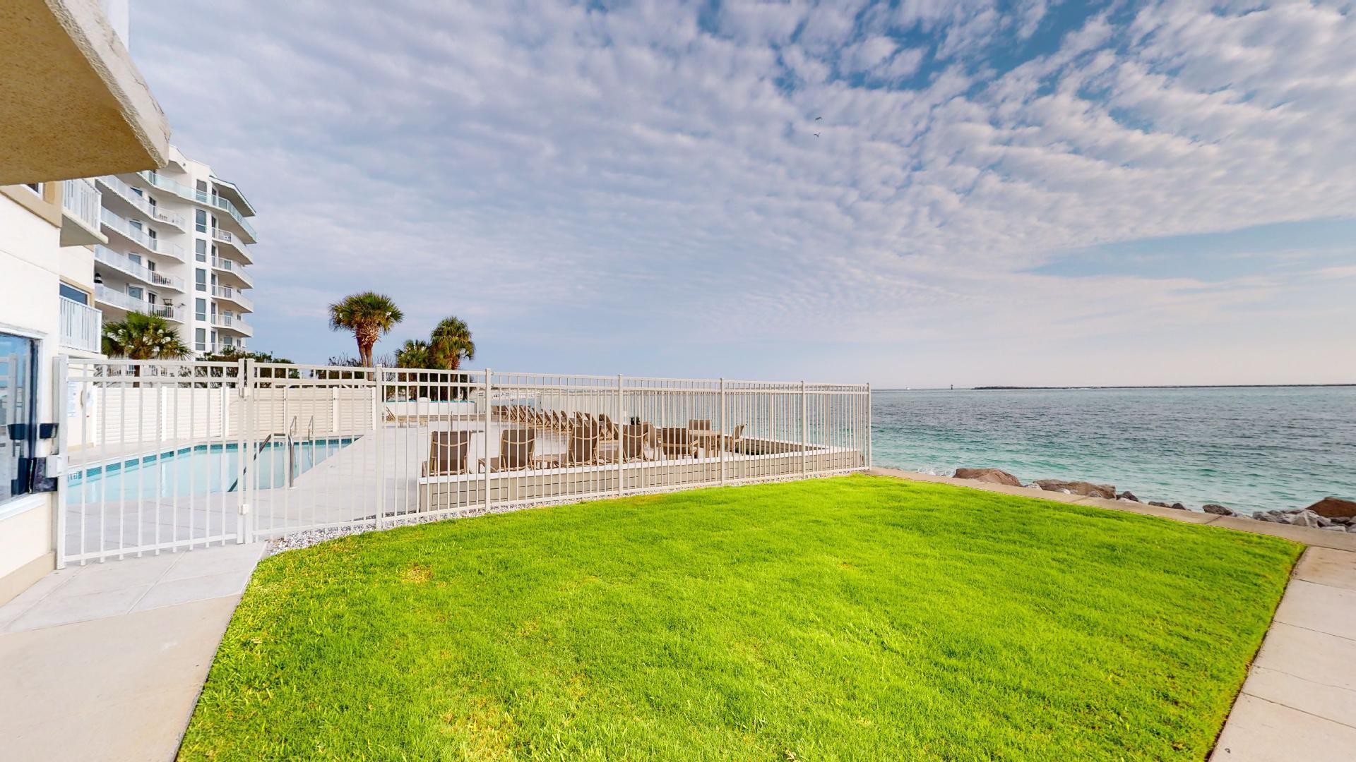 WATERVIEW TOWERS PH 2 - Residential