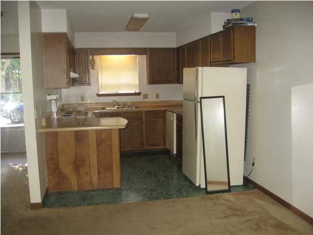 BELL-BROOK ESTATES 1ST ADDN - Residential Lease