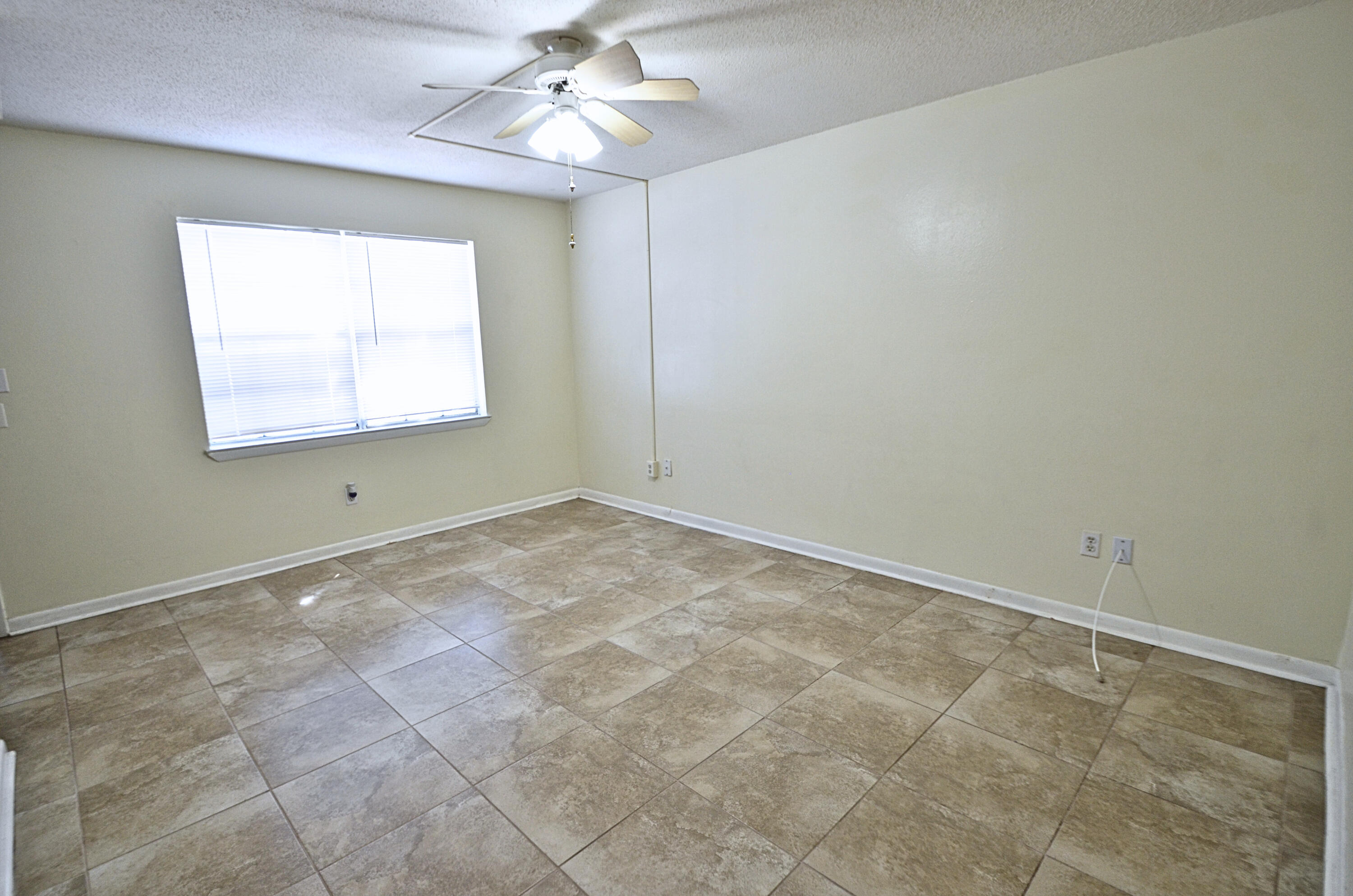 VALENCIA ARMS - Residential Lease