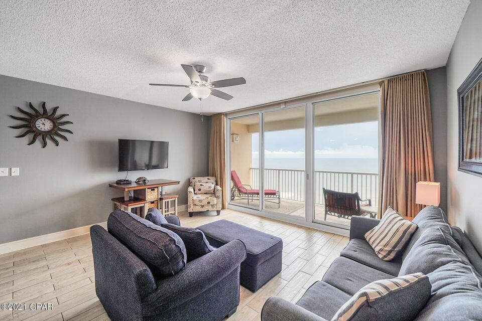 MAJESTIC BEACH TOWERS I - Residential