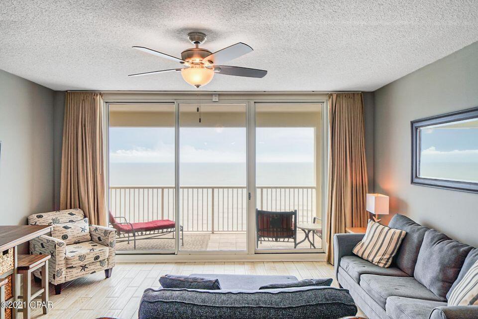 MAJESTIC BEACH TOWERS I - Residential